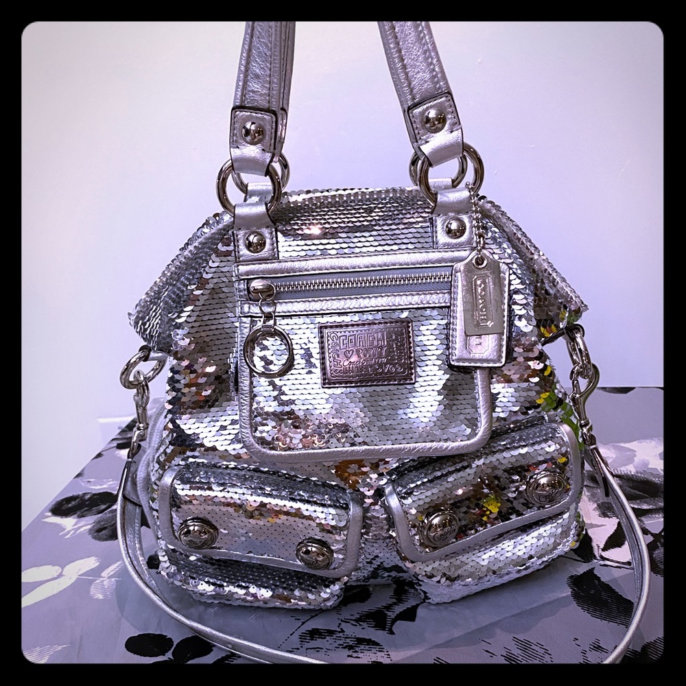 Coach Poppy Sequin Spotlight Silver Tote bag Rare Authentic Great Condition